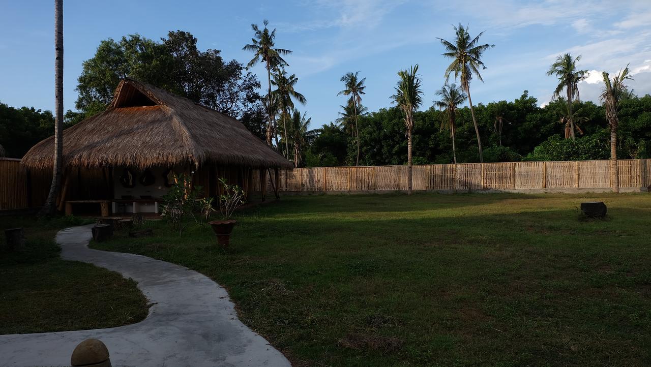 Beranda Ecolodge กิลิไอร์ ภายนอก รูปภาพ